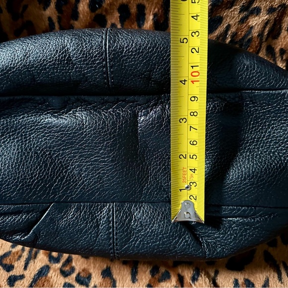 Coach Black Pebbled Leather Adjustable Strap Crossbody/Shoulder Bag - Picture 7 of 8